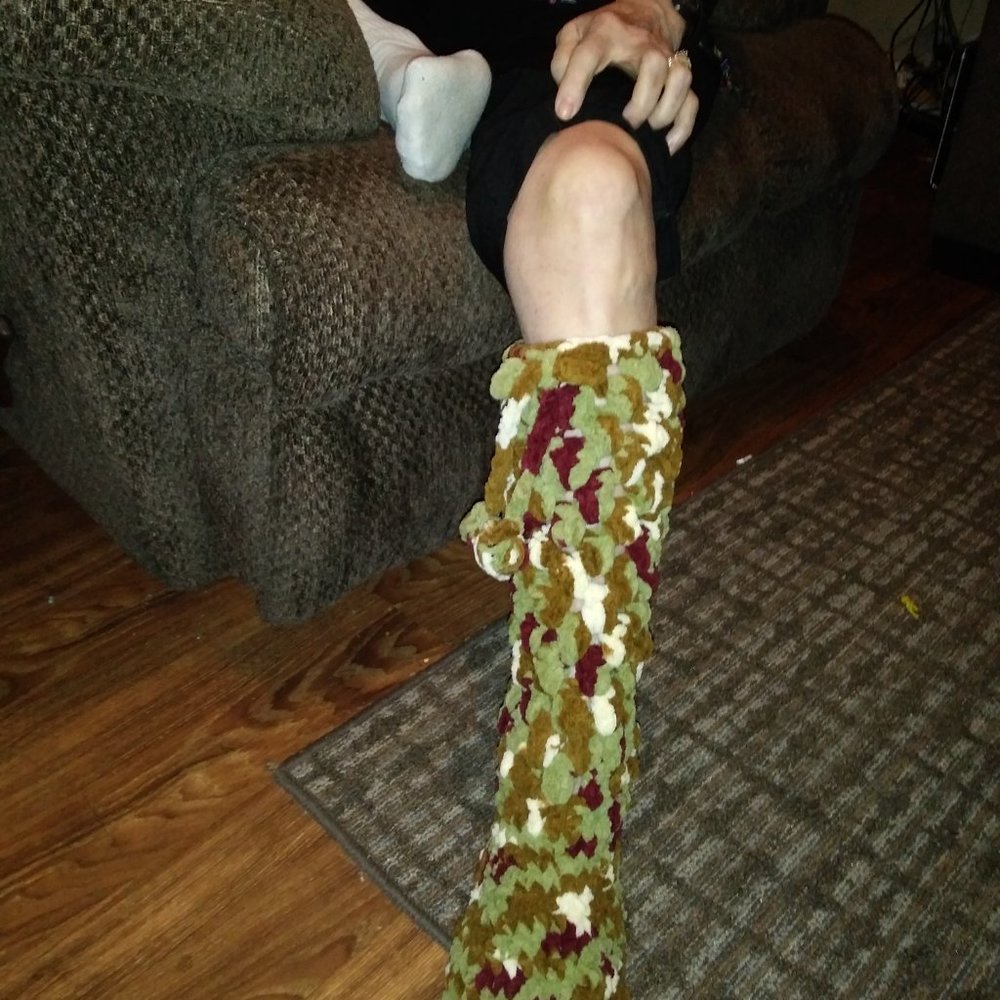 knee high crocheted boots - Picture 2 of 2